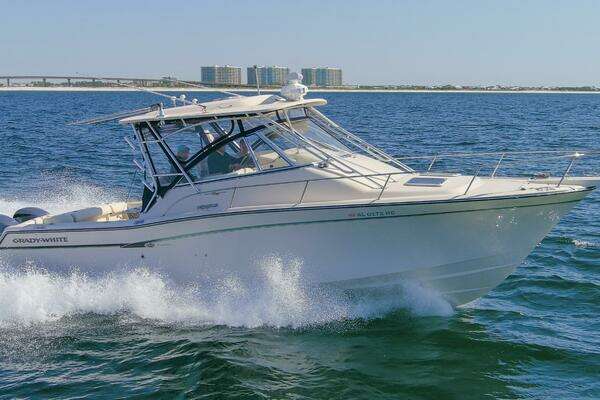 Grady-White 330 Express Yacht For Sale