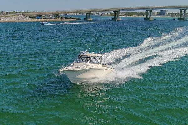 Grady-White 330 Express Yacht For Sale