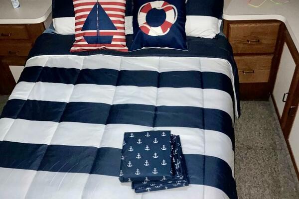 36ft Mainship Yacht For Sale