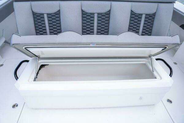 Invincible 46 CAT Yacht For Sale