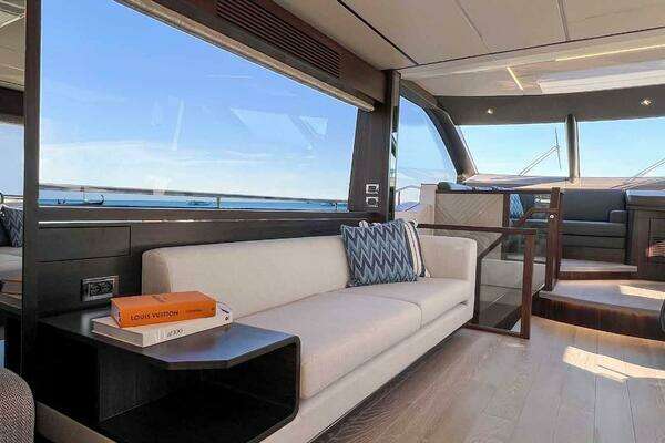 Sunseeker Flybridge Yacht For Sale