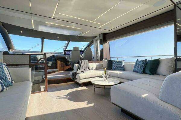 Sunseeker Flybridge Yacht For Sale