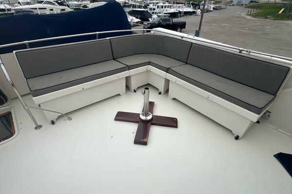61ft Hatteras Yacht For Sale
