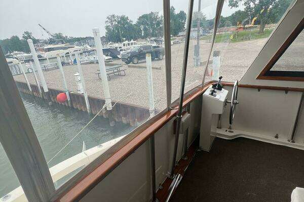 Hatteras 61 CPMY Yacht For Sale