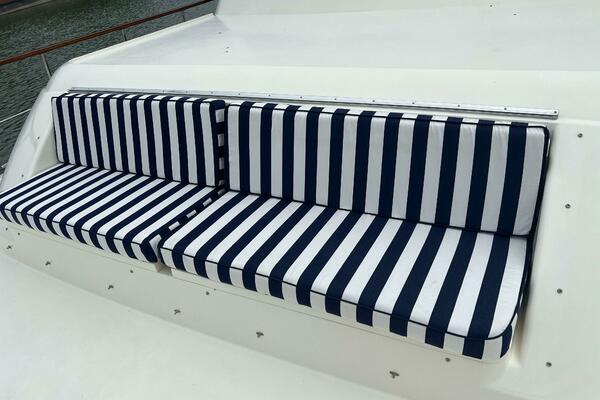 61ft Hatteras Yacht For Sale