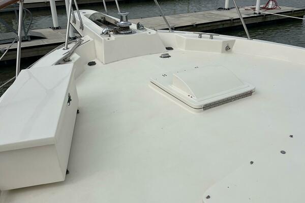 61ft Hatteras Yacht For Sale