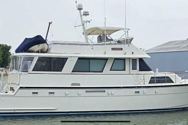 61ft Hatteras Yacht For Sale
