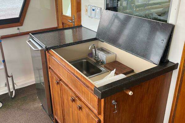 Hatteras 61 CPMY Yacht For Sale