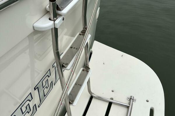 61ft Hatteras Yacht For Sale
