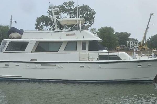 61ft Hatteras Yacht For Sale