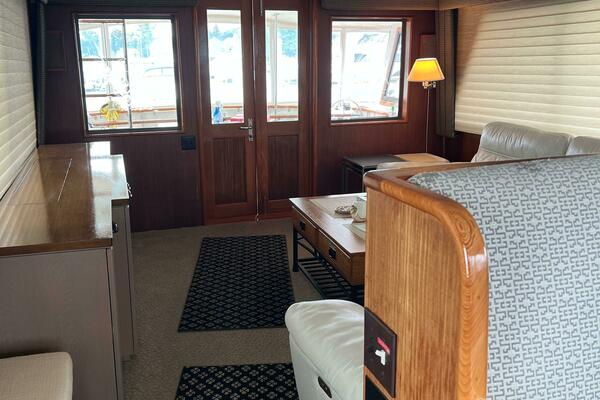 61ft Hatteras Yacht For Sale