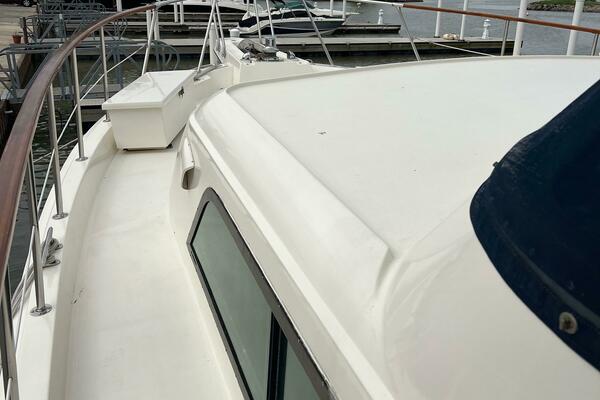 61ft Hatteras Yacht For Sale