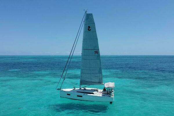 Photo of the 2023 Beneteau Oceanis 34.1