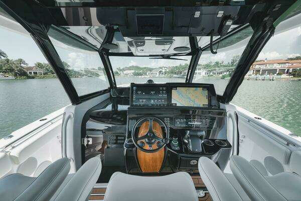 HCB 48 Campeon Yacht For Sale