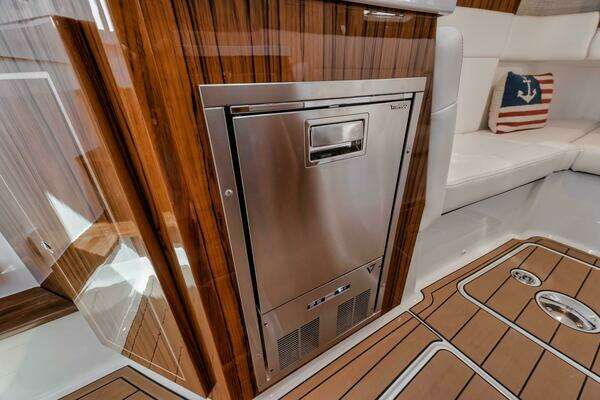 HCB 48 Campeon Yacht For Sale