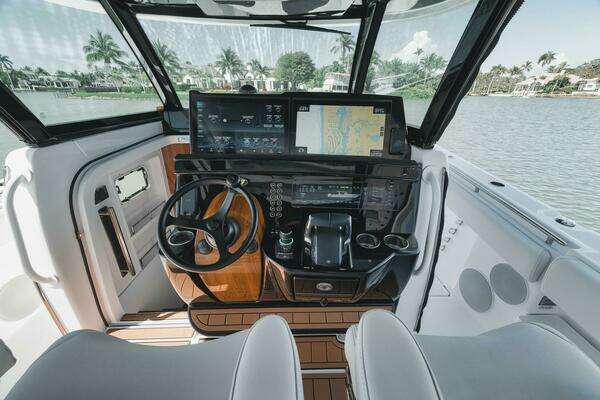 HCB 48 Campeon Yacht For Sale