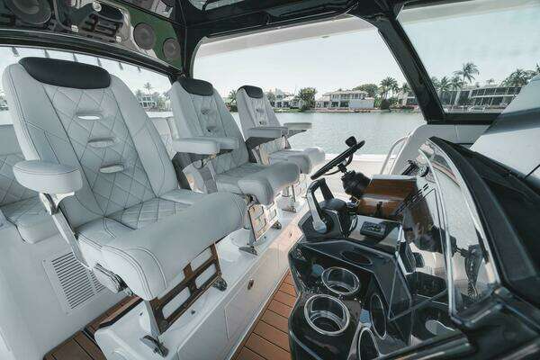 HCB 48 Campeon Yacht For Sale
