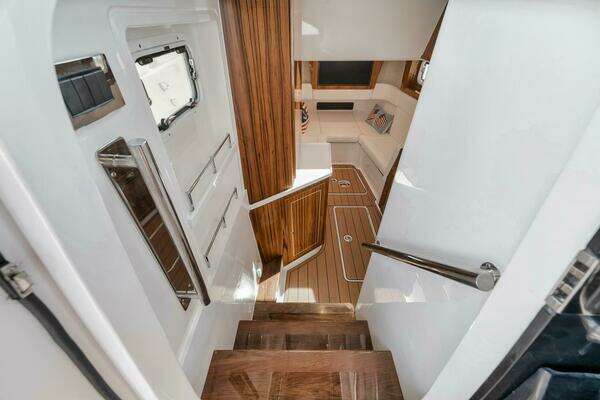 HCB 48 Campeon Yacht For Sale