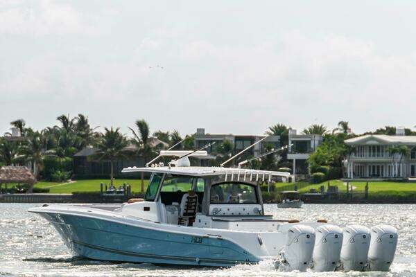 HCB 53 Suenos Yacht For Sale
