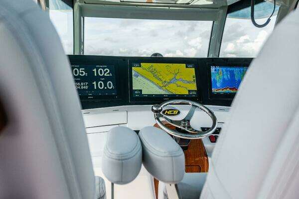 HCB 53 Suenos Yacht For Sale