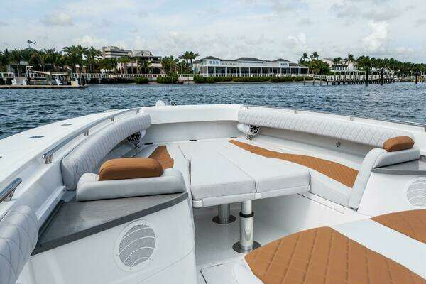 HCB 53 Suenos Yacht For Sale