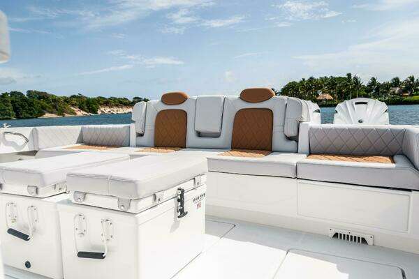 HCB 53 Suenos Yacht For Sale