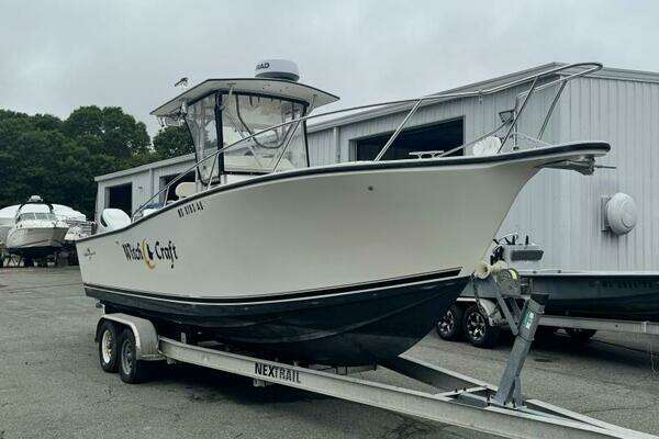 Photo of the 1995 Albemarle 26 CC