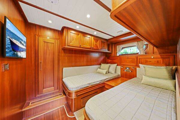 Vicem 65 Classic Yacht For Sale