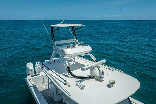 Everglades 435 Center Console Yacht For Sale