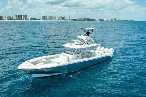 Everglades 435 Center Console Yacht For Sale