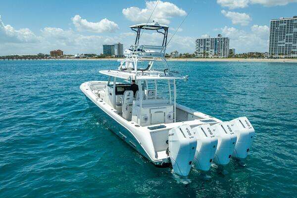 Everglades 435 Center Console Yacht For Sale