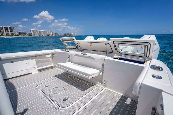 Everglades 435 Center Console Yacht For Sale