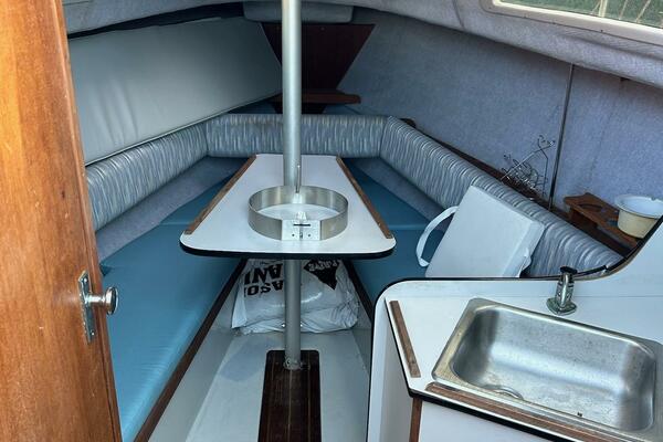 24ft O Day Yacht For Sale