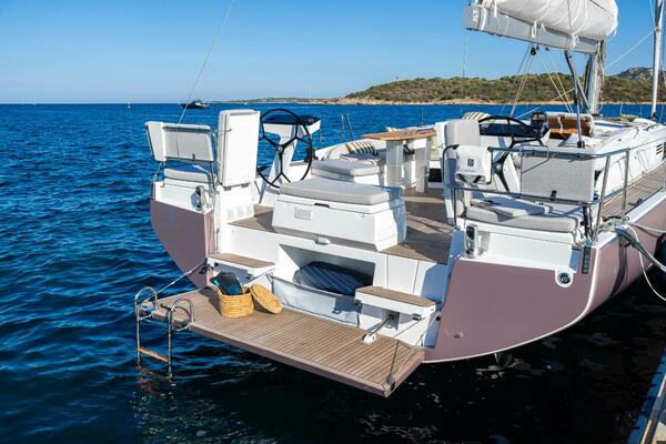 Beneteau Oceanis 52
