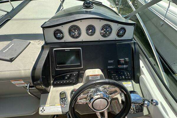 33ft Sea Ray Yacht For Sale