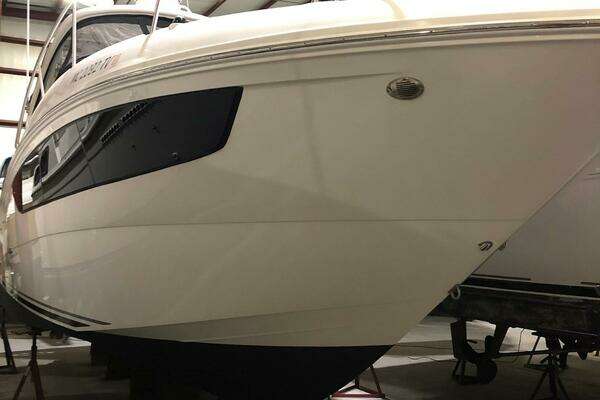 33ft Sea Ray Yacht For Sale