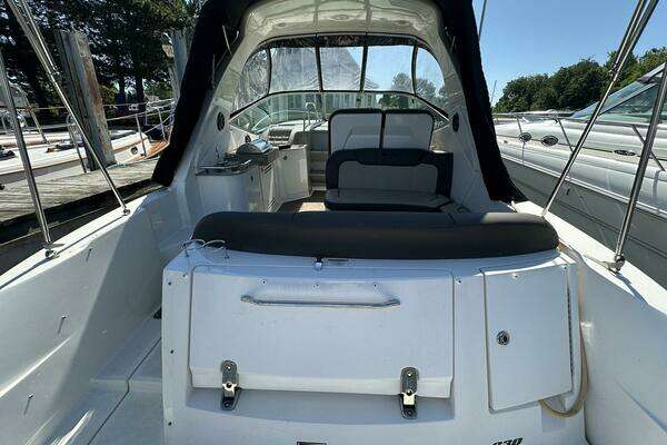 33ft Sea Ray Yacht For Sale