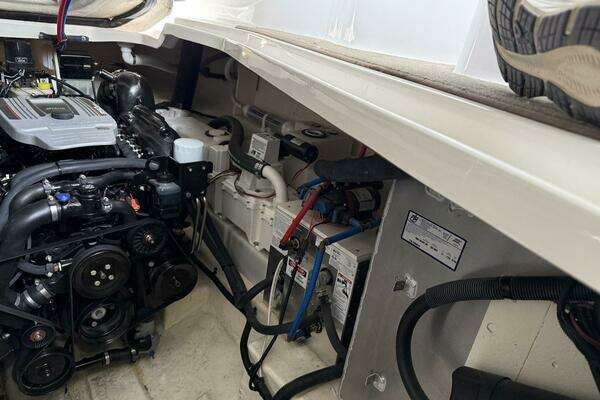 33ft Sea Ray Yacht For Sale