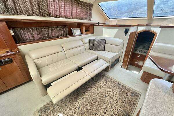 Cruisers Yachts 405 Yacht For Sale