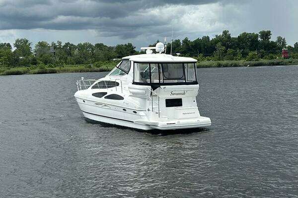 Cruisers Yachts 405 Yacht For Sale