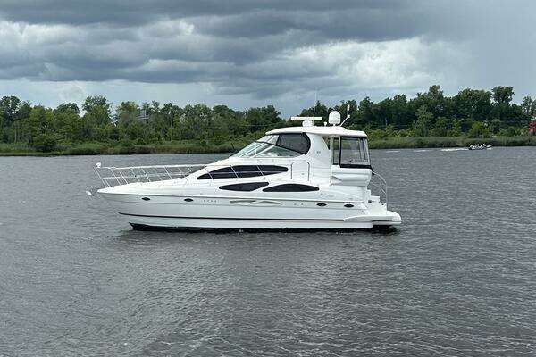 Cruisers Yachts 405 Yacht For Sale