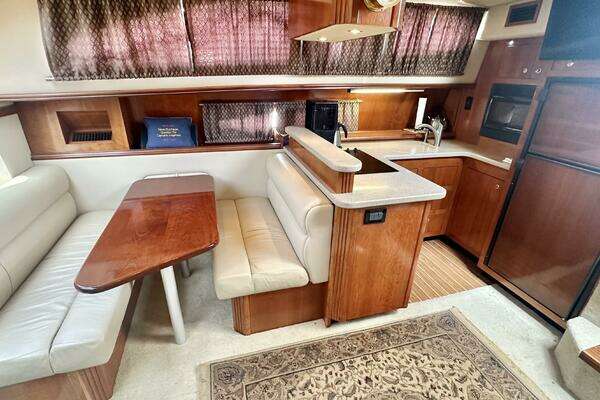 Cruisers Yachts 405 Yacht For Sale