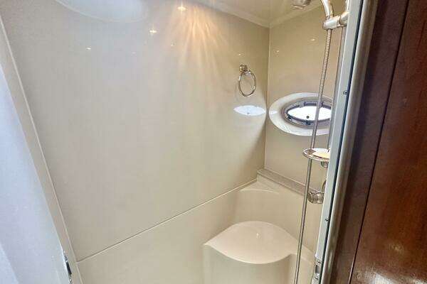 Cruisers Yachts 405 Yacht For Sale