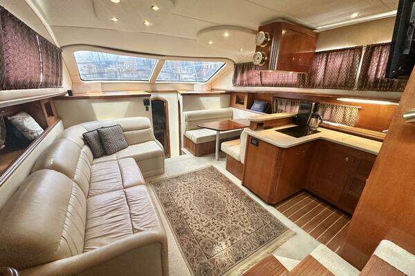 Cruisers Yachts 405 Yacht For Sale