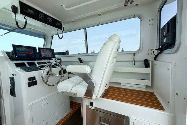 Steiger Craft 31 Chesapeake Yacht For Sale