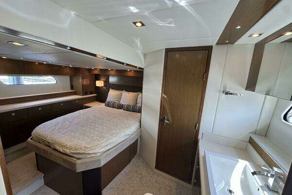 Cruisers Yachts 48 Cantius Yacht For Sale
