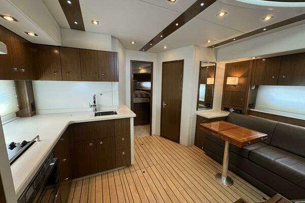Cruisers Yachts 48 Cantius Yacht For Sale