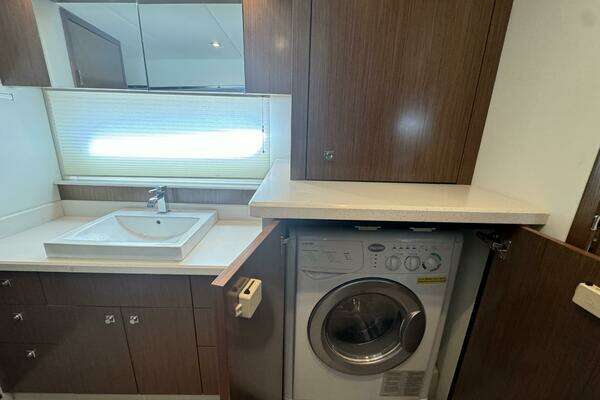 Cruisers Yachts 48 Cantius Yacht For Sale