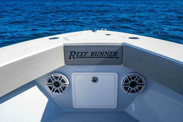 2026 Reef Runner 23