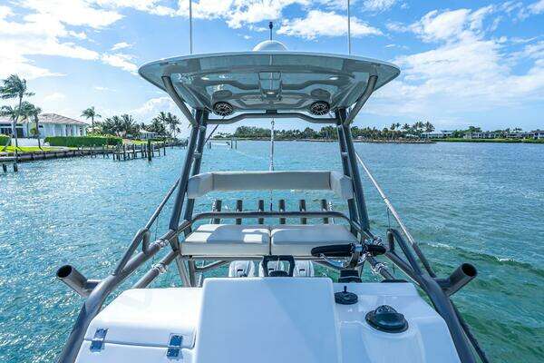 Solace 41CS Yacht For Sale
